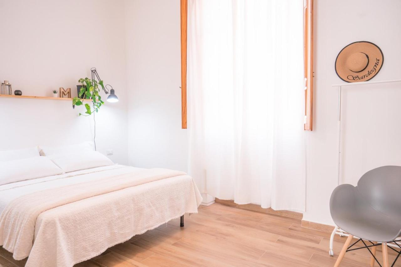Minimalist Chic A Villanova 3Bdr - 2Bth - Wifi Cagliari Exterior foto