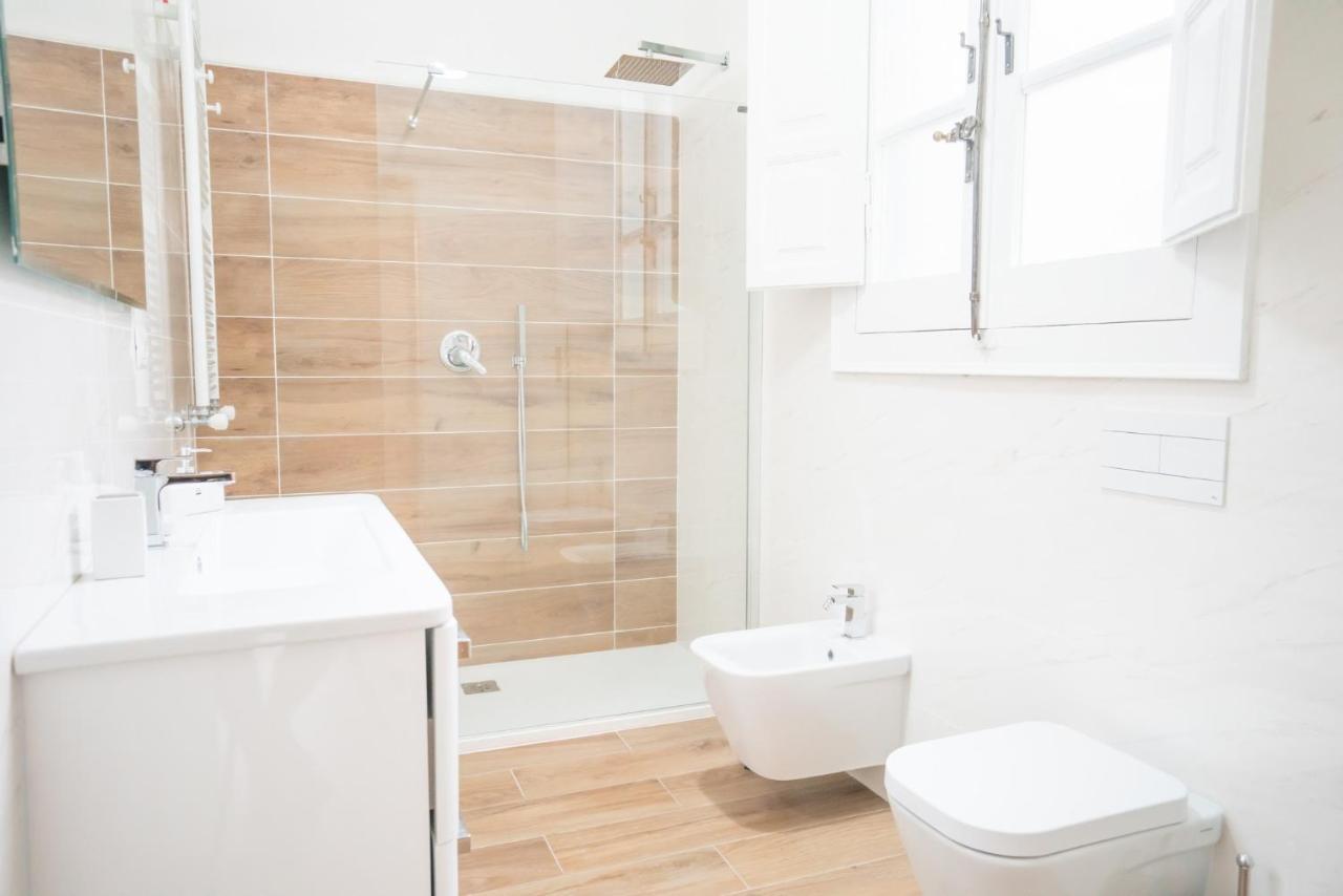 Minimalist Chic A Villanova 3Bdr - 2Bth - Wifi Cagliari Exterior foto