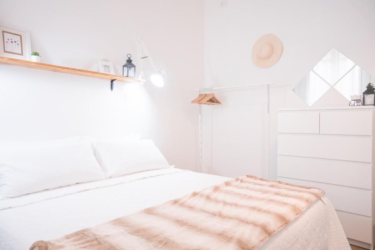 Minimalist Chic A Villanova 3Bdr - 2Bth - Wifi Cagliari Exterior foto